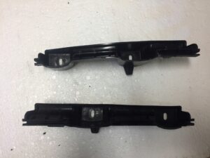 ŚLIZG ZDERZAKA TYLNEGO LEWY AUDI A8 4H0807365A