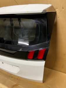 KLAPA TYLNA TYŁ KOMPLETNA PEUGEOT 3008 II P84 EWP