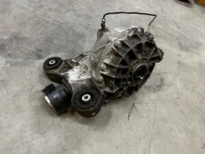 DYFERENCJAŁ MOST TYŁ TYLNY LR DISCOVERY V L462 2.0