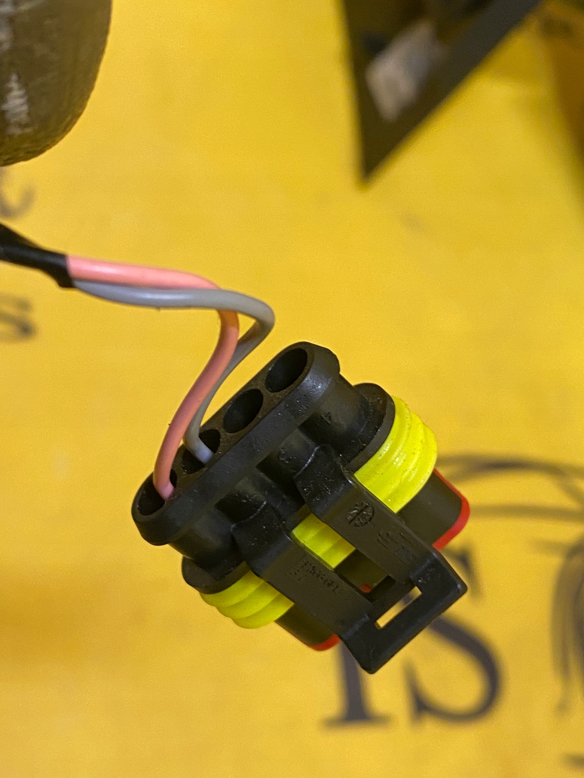 PRAWE LUSTERKO IVECO DAILY VI LIFT 2019 5+4 9 PIN