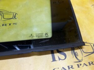 SZYBA KAROSERYJNA TYŁ PRAWA PRAWY CITROEN C4 GRAND PICASSO II 2017R