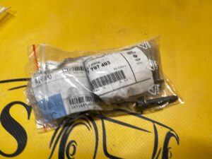 20 X ŚRUBA OBUDOWY POŚREDNIEJ GŁOWICY CYLINDRÓW BMW M6X31 NOWA OEM