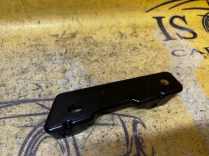 UCHWYT WSPORNIK MOCOWANIE PORSCHE CAYENNE II 7P5