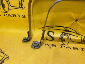 MOCOWANIE UCHWYT ZBIORNIKA PALIWA MERCEDES W257