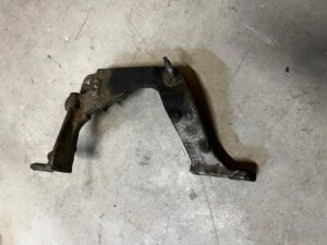 ŁAPA WSPORNIK SILNIKA RENAULT DACIA MERCEDES NISSAN 1.5 BLUE DCI