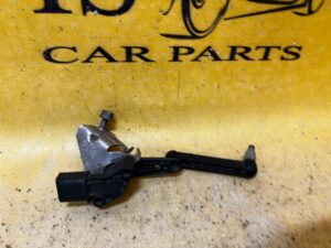 CZUJNIK POZIOMOWANIA ŚWIATEŁ TYŁ LEWY TESLA MODEL 3 PRZEDLIFT