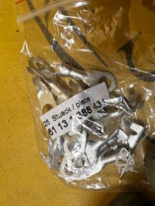 16 X KOŃCÓWKA PRZEWODU ELEKTRYCZNEGO OCZKO MASY A6 2,5-6 MM² BMW NOWA OEM