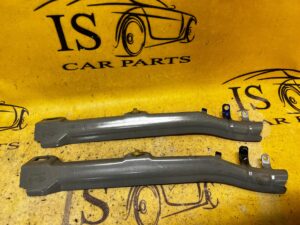 WSPORNIK MOCOWANIE BŁOTNIKA PRZÓD LEWY RENAULT MEGANE IV