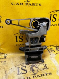 ŁAPA PODUSZKA SILNIKA LR RANGE ROVER EVOQUE II L551 2.0D