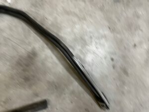 LISTWA USZCZELKA DRZWI TYL LEWY LEWA DACIA DUSTER II