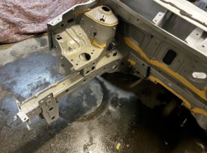 ĆWIARTKA PRZÓD PODŁUŻNICA SŁUPEK PRÓG DACH DACIA SANDERO 2023 III 3