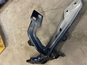 WSPORNIK MOCOWANIE BŁOTNIKA PRZÓD PRAWY RENAULT MEGANE IV RPR TERPR