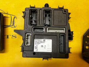 ZESTAW STARTOWY ECU BSI BCM DACIA SANDERO III 1.0 TCE LPG 2024R LIFT