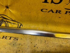 LISTWA BŁOTNIKA TYŁ LEWY CHROM MERCEDES E-KLASA W213 S213 KOMBI