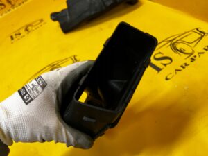 RURA DOLOT POWIETRZA LEWY RANGE ROVER VELAR L560