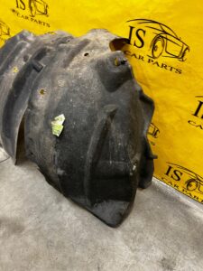 NADKOLE PRAWY PRZÓD RENAULT MEGANE IV HB