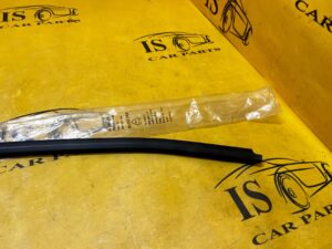 LISTWA SZYBOWA USZCZELKA ZEWNĘTRZNA DRZWI TYŁ PRAWY BMW 3 E36 NOWA OEM