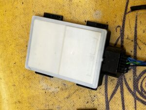 RADAR CZUJNIK SENSOR MARTWEGO POLA LAND ROVER DISCOVERY SPORT L550