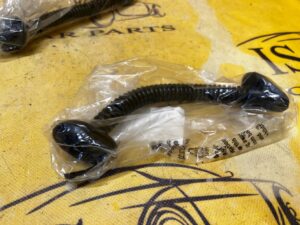 OSŁONA WIĄZKI PRZELOTKA KLAPY TYŁ BAGAŻNIKA BMW 3 E90 NOWA OEM