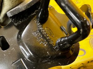 RYGIEL UCHYT MOCOWANIE WSPORNIK FORD KUGA MK3