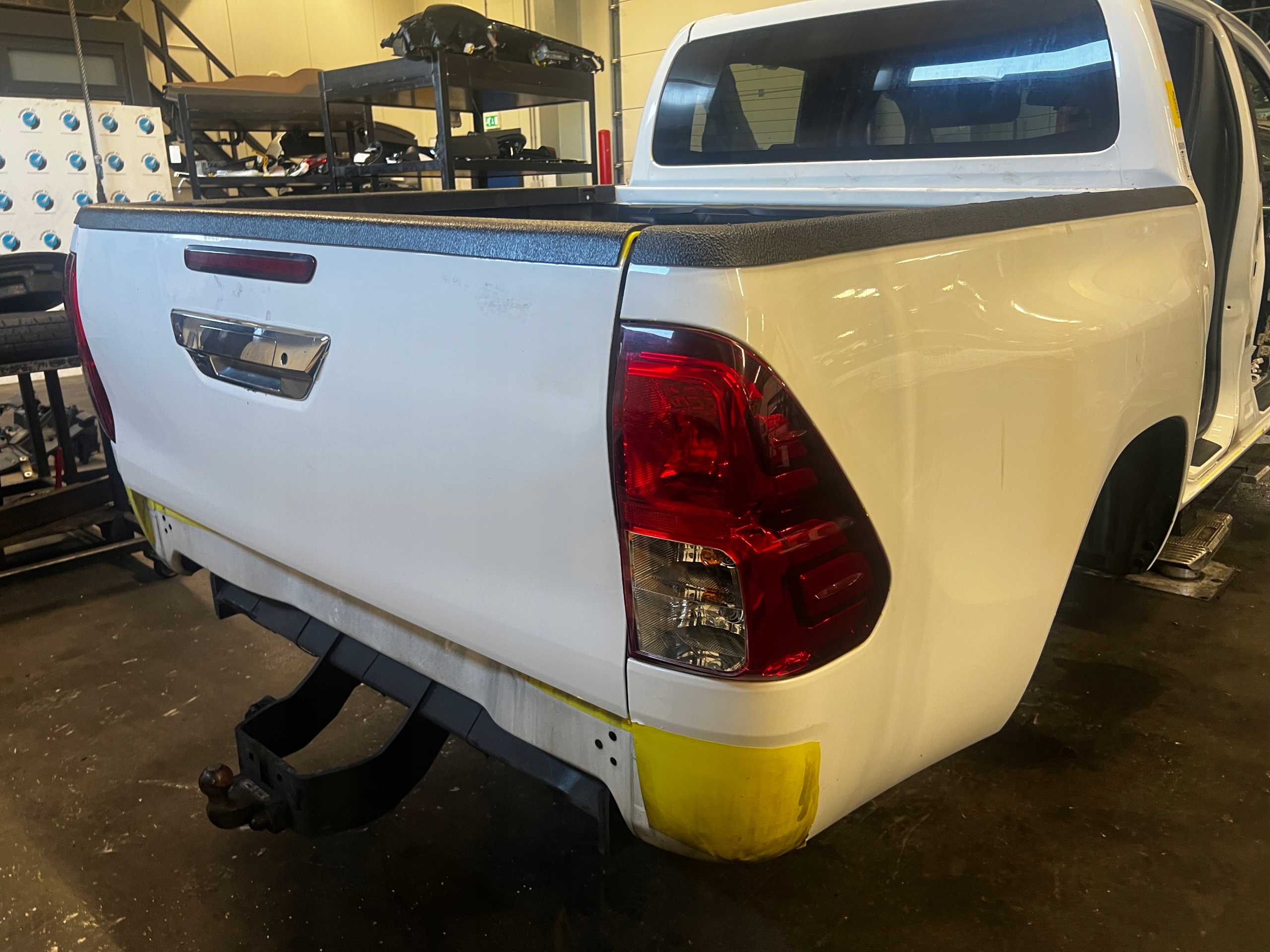 PAKA ŁADOWNIA SKRZYNIA TYŁ TOYOTA HILUX VIII 8 2.4 DIESEL DOUBLE TWIN CAB