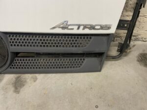MASKA GRILL ATRAPA MOCOWANIA MERCEDES ACTROS MP4