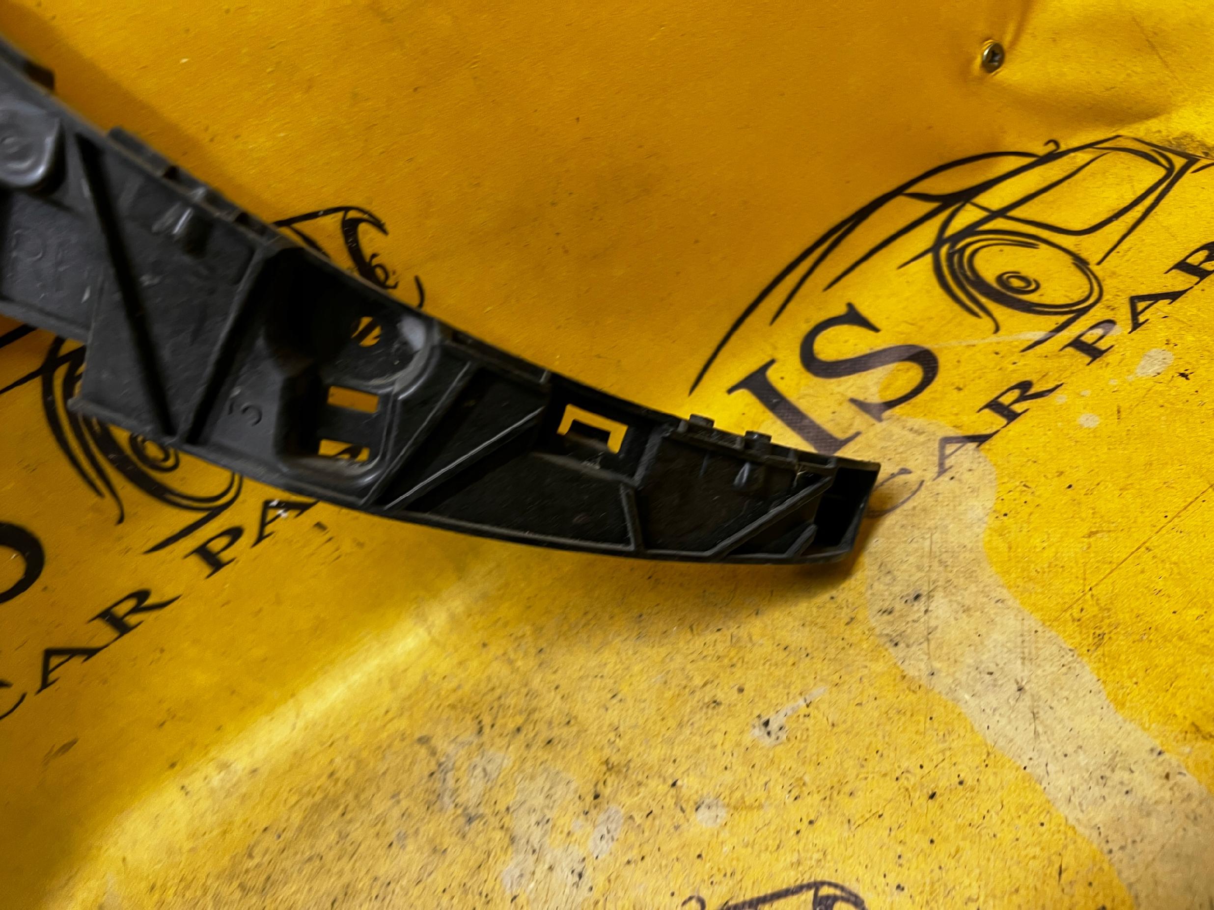 ŚLIZG UCHWYT MOCOWANIE ZDERZAKA PRAWY TYŁ AUDI A4 B9