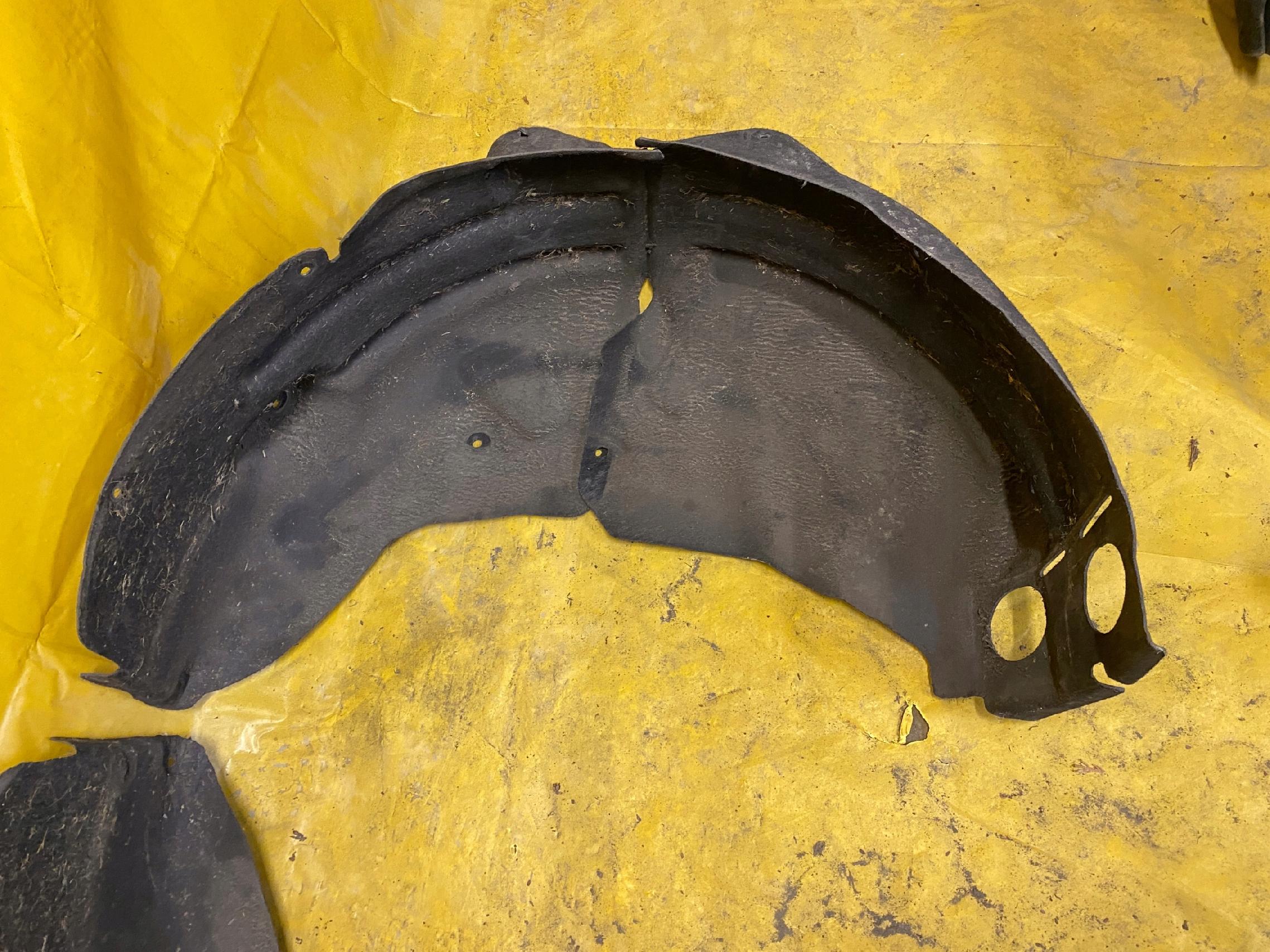 NADKOLE PRAWY TYŁ TYLNE RENAULT MEGANE IV KOMBI