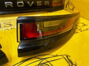 KPL LAMPY TYŁ TYLNE PRAWA LEWA BLENDA CZARNE LED RANGE ROVER VELAR L560 EU