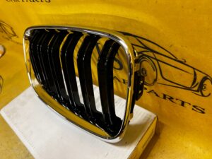 NERKA GRILL KRATA KRATKA ZDERZAKA PRZÓD PRAWY PRAWA BMW F87 M2 COUPÉ NOWA