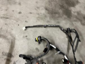 WIĄZKA INSTALACJA OKABLOWANIE KOMORY SILNIKA FORD MUSTANG VI USA 3.7