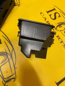 SKRZYNKA OBUDOWA BEZPIECZNIKÓW RENAULT CLIO V