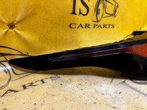 LAMPA TYLNA W BŁOTNIK LEWA LR RANGE ROVER EVOQUE II L551