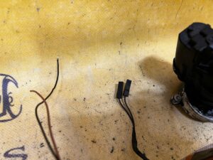 WSPORNIK STELAŻ LUSTERKA LUSTERKO ZEWNĘTRZNE PRAWE TESLA MODEL 3 PRZEDLIFT