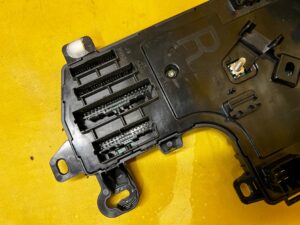 STEROWNIK MODUŁ NISKONAPIĘCIOWY NADWOZIA PRAWY TESLA MODEL 3 PRZEDLIFT 2WD