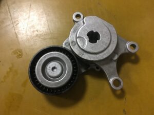 ROLKA NAPINACZA INFINITI Q30 MERCEDES 1.6 2.0 NOWA