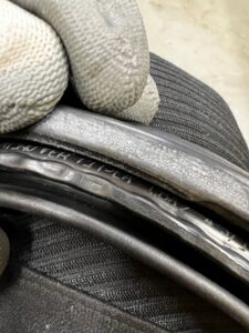 USZCZELKA KLAPY BAGAŻNIKA TYŁ RANGE ROVER VELAR L560