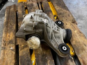 MOST DYFERENCJAŁ TYLNY TYŁ RANGE ROVER VELAR L560 2.0i BENZYNA 3.73