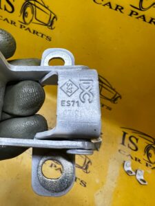 KOMPLET ZAWIASY KLAPY BAGAŻNIKA DACIA SANDERO STEPWAY III 2023R