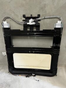 AUDI A8 D4 4H BEŻOWY SZYBA DACHU SZYBERDACH