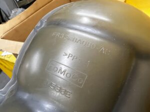 ZBIORNIK ZBIORNICZEK WYRÓWNAWCZY PŁYNU CHŁODZĄCEGO FORD MUSTANG VI USA