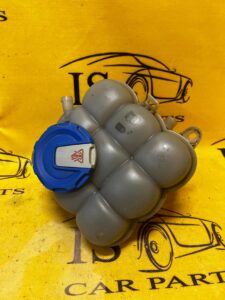 ZBIORNICZEK WYRÓWNAWCZY PŁYNU AUDI Q7 II 3.0 TDI