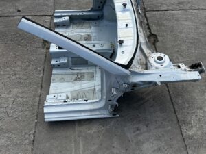 ĆWIARTKA PODŁUŻNICA PRÓG FARTUCH PRAWA PRAWY SKODA SCALA