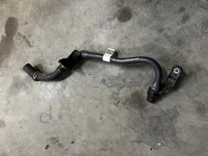 RURA RURKA PRZEWÓD WĄŻ WODY CHŁODZENIA AUDI A4 B9 8W 2.0 TDI