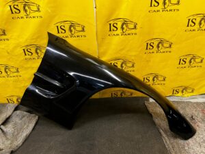 BŁOTNIK PRZÓD PRZEDNI PRAWY LISTWA CHEVROLET CORVETTE C5 97-04