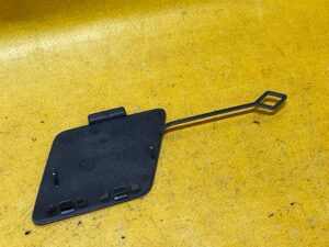 ZAŚLEPKA HAKA UCHA HOLOWNICZEGO ZDERZAKA PRZÓD BMW 5 F10 F11 LIFT NOWA OEM