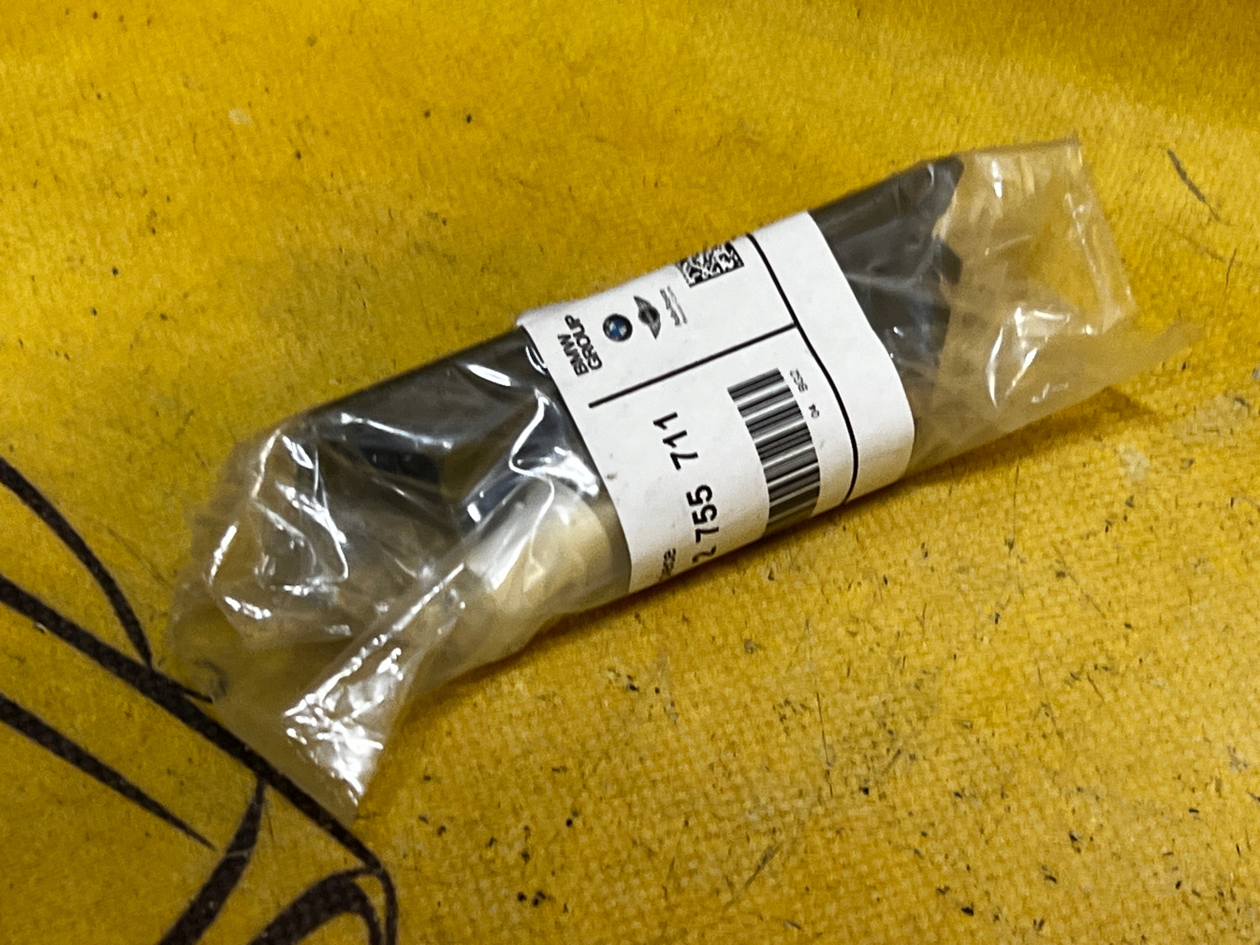 OŚWIETLENIE TABLICY REJESTRACYJNEJ MINI R55 R60 R61 NOWE OEM