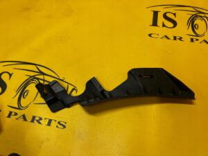 ŚLIZG MOCOWANIE ZDERZAKA PRZEDNIEGO PRZÓD LEWY MERCEDES C-KLASA W206 AMG