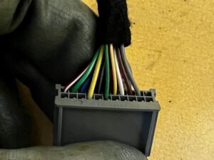 LUSTERKO PRAWE 12 PIN CZARNE LR L462 DISCOVERY V