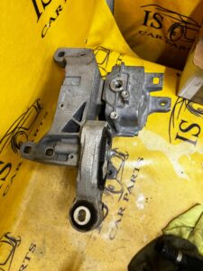 ŁAPA MOCOWANIE SILNIKA MERCEDES A KLASA A45 S AMG W177 OM 139 4MATIC 2019-